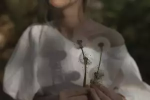 Černá Mikina